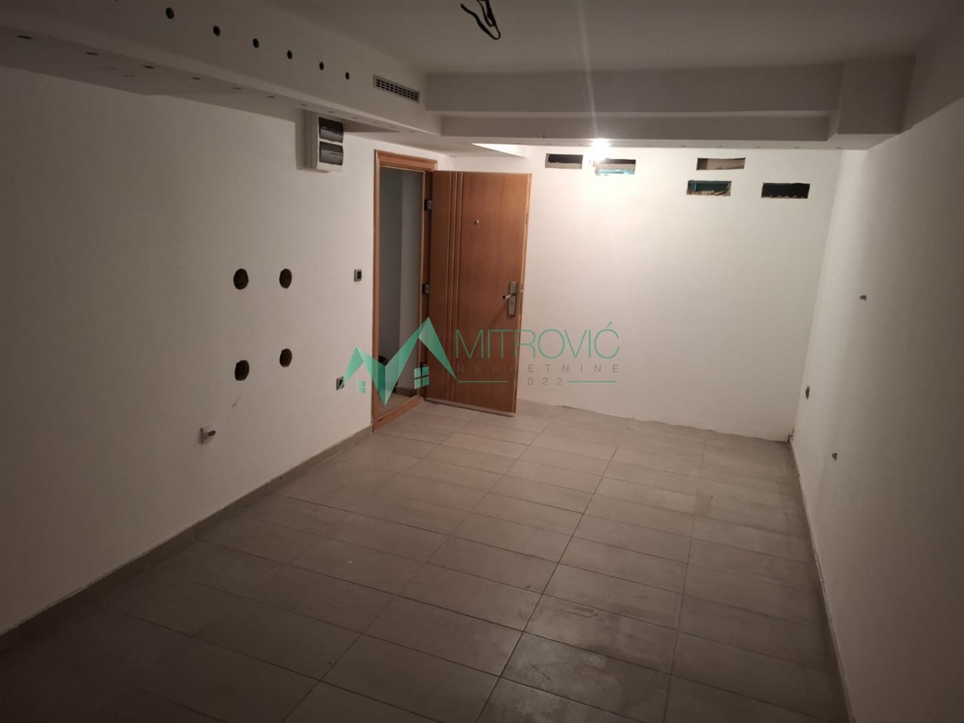 Lokal Prodaja Novi Sad Lokal Prodaja Novi Sad 73 m2