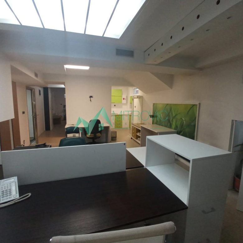 Lokal Prodaja Novi Sad  73 m2