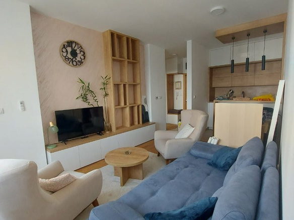 Stan Izdavanje Novi Sad  39 m2