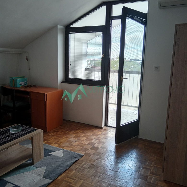 Stan Prodaja Novi Sad  38 m2