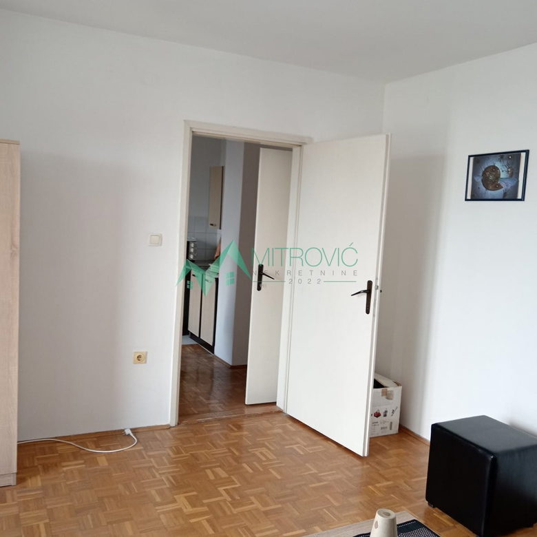 Stan Prodaja Novi Sad  38 m2