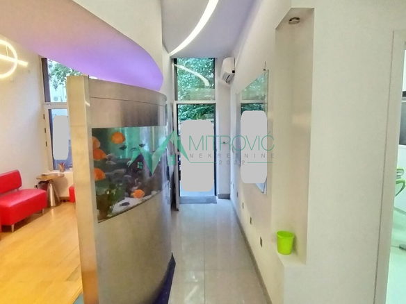 Lokal Prodaja Novi Sad  69 m2