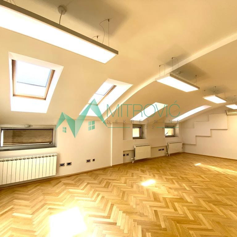 Lokal Prodaja Novi Sad  162 m2