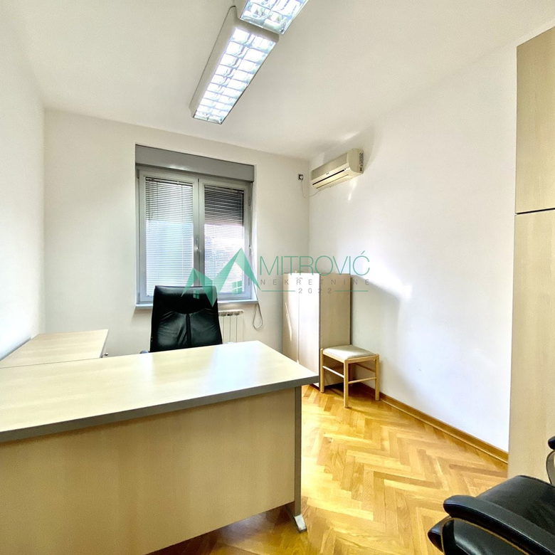 Lokal Prodaja Novi Sad  117 m2