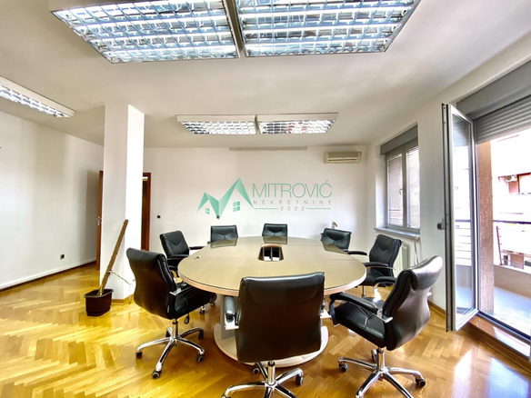 Lokal Prodaja Novi Sad  117 m2