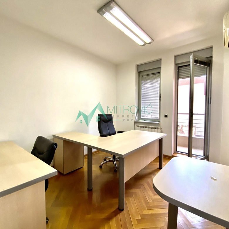 Lokal Prodaja Novi Sad  117 m2