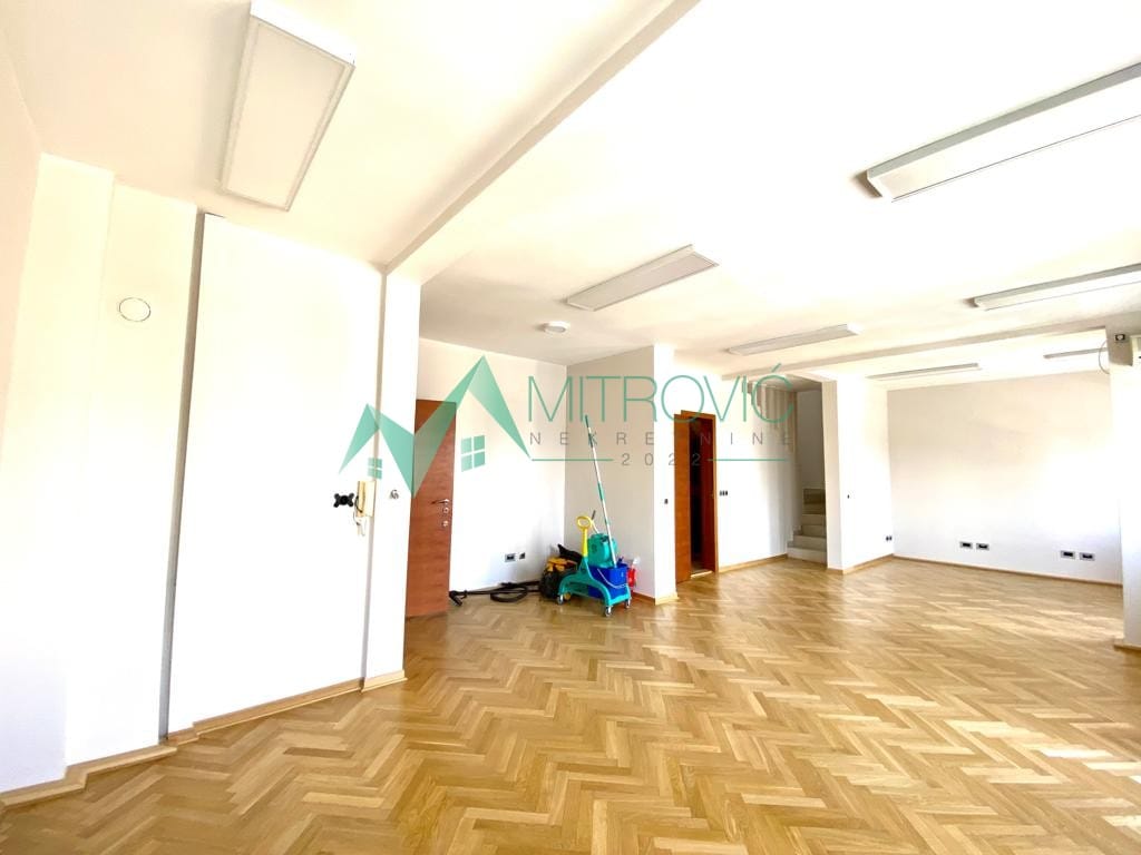 Lokal Prodaja Novi Sad Lokal Prodaja Novi Sad 182 m2