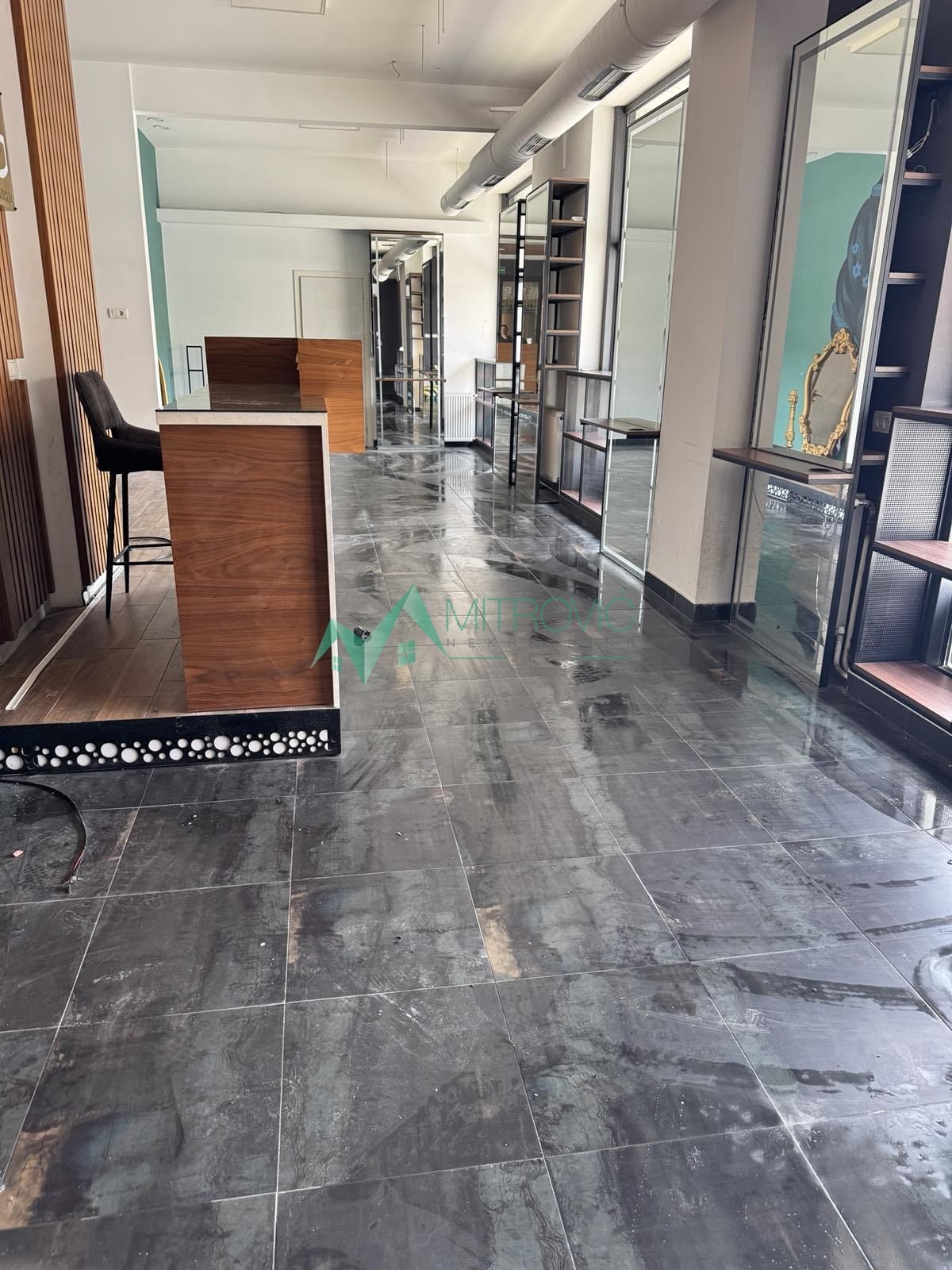 Lokal Prodaja Novi Sad  61 m2