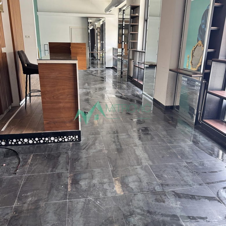 Lokal Prodaja Novi Sad  61 m2