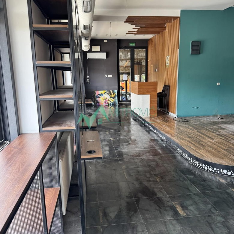 Lokal Prodaja Novi Sad  61 m2