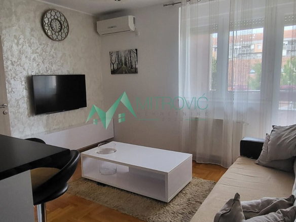 Stan Prodaja Novi Sad  35 m2