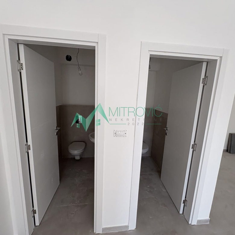 Lokal Prodaja Novi Sad  134 m2