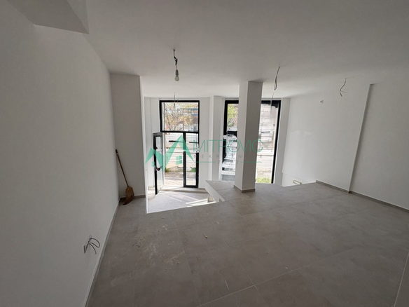 Lokal Prodaja Novi Sad  134 m2