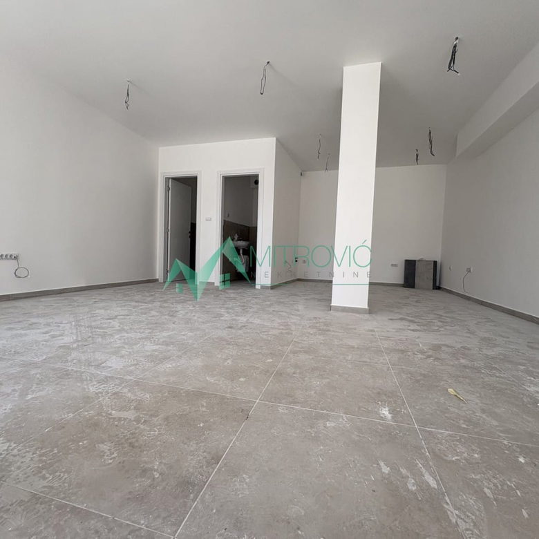 Lokal Prodaja Novi Sad  134 m2