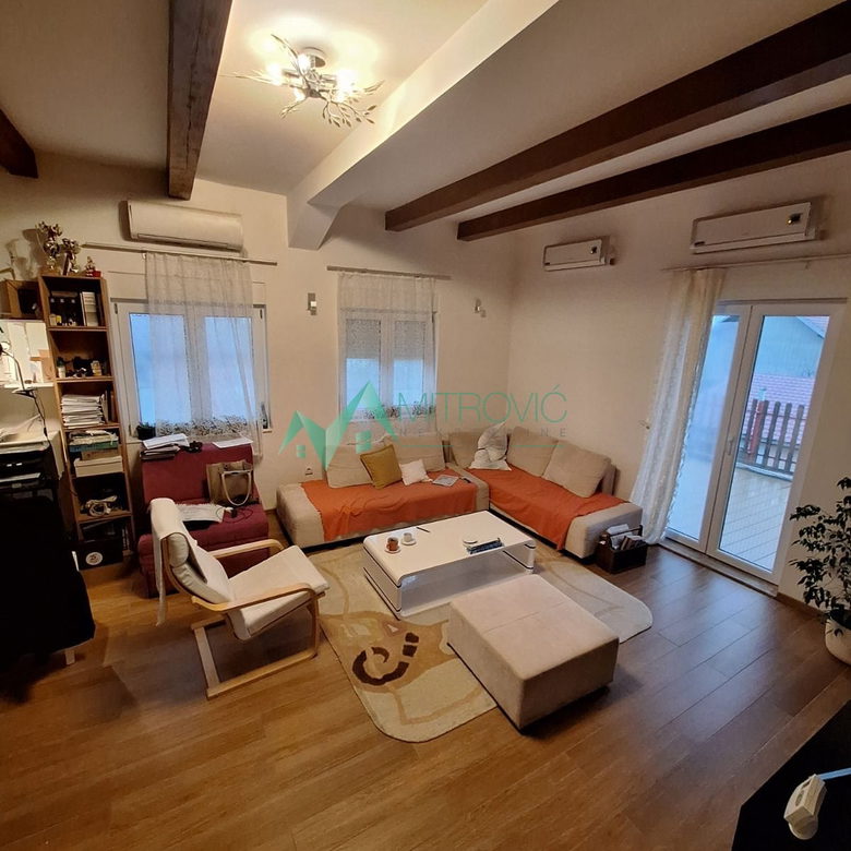 Kuća Prodaja Veternik  100 m2