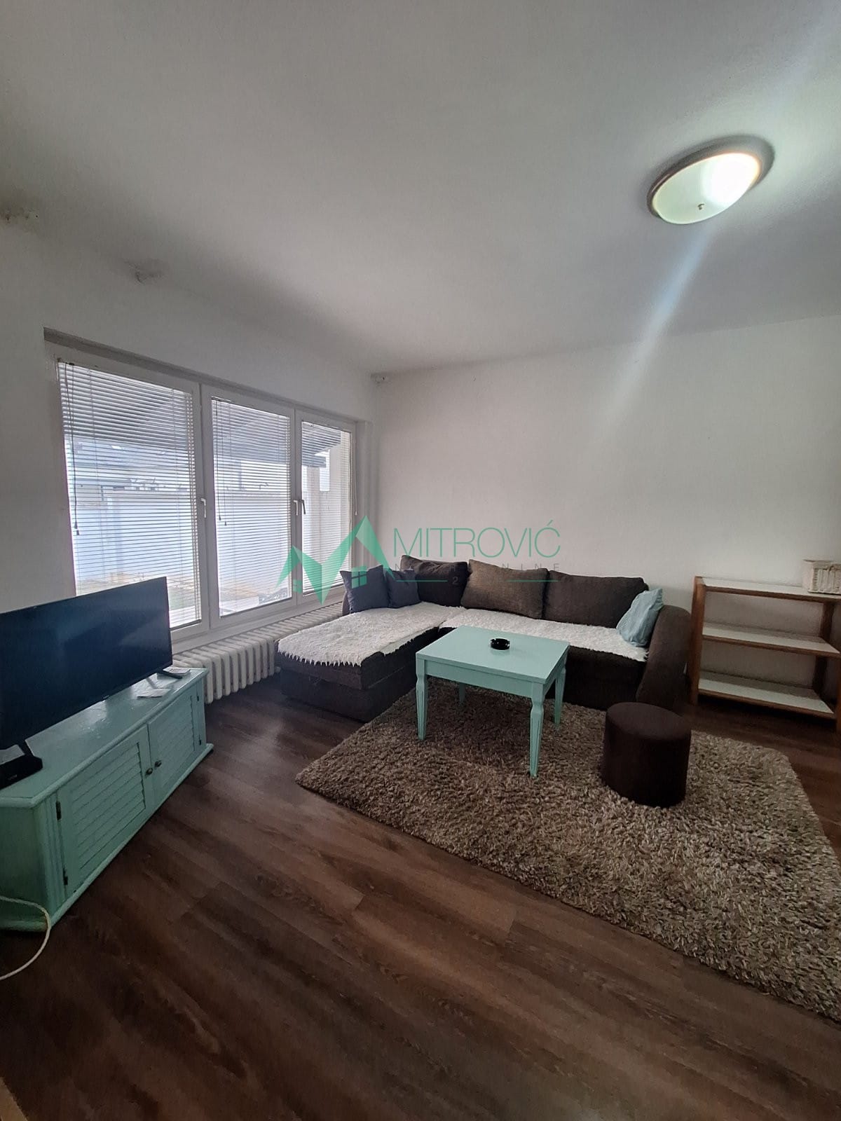 Stan Prodaja Veternik  60 m2
