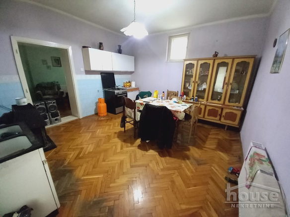 Kuća Prodaja Novi Sad  181 m2