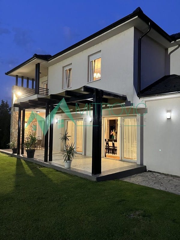 Kuća Prodaja Novi Sad Kuća Prodaja Novi Sad 226 m2
