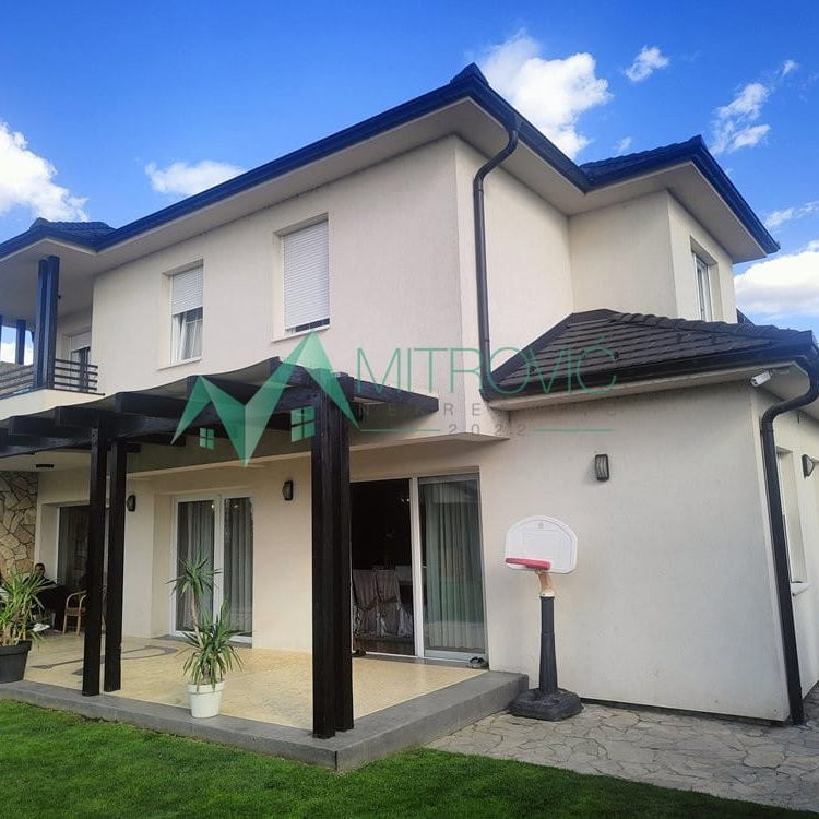 Kuća Prodaja Novi Sad  226 m2