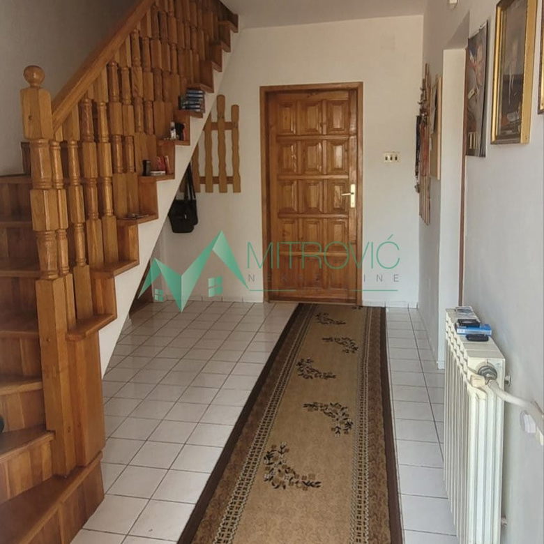 Kuća Prodaja Novi Sad  179 m2