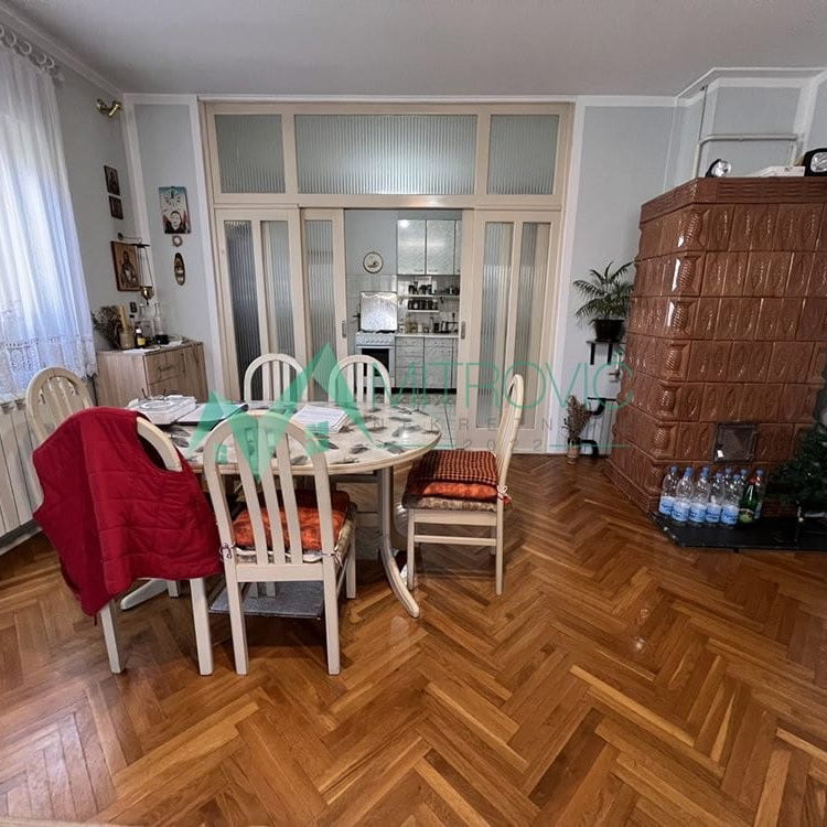 Kuća Prodaja Novi Sad  159 m2