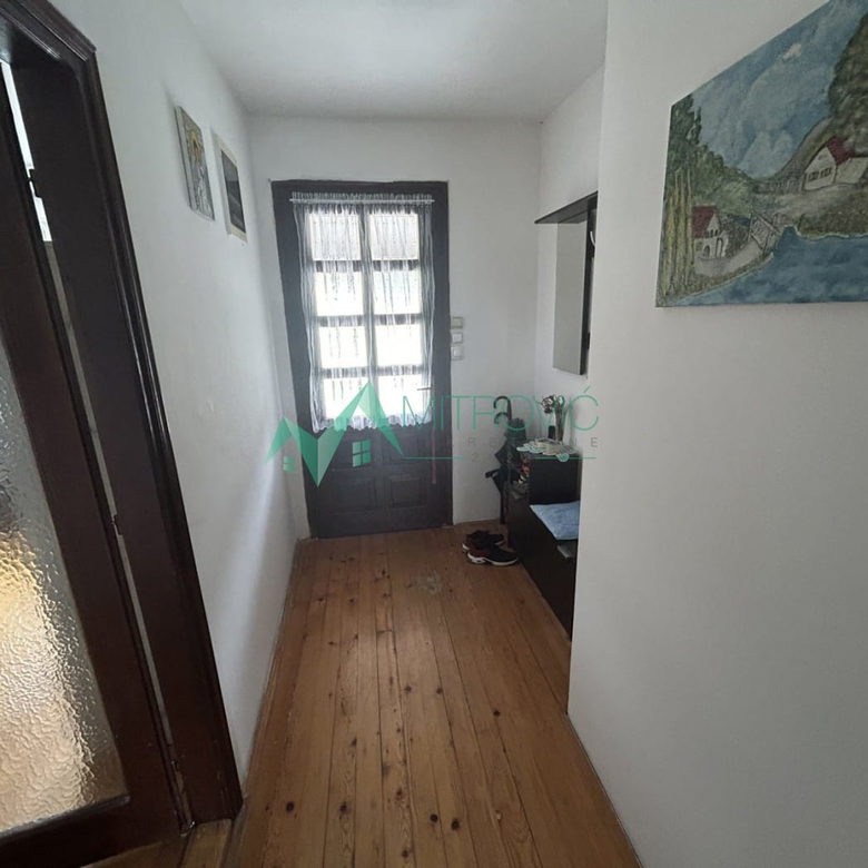 Kuća Prodaja Sremska Kamenica  120 m2
