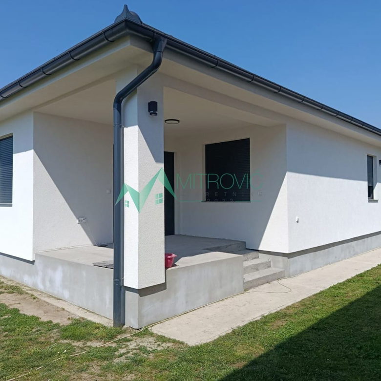 Kuća Prodaja Bačka Palanka  133 m2
