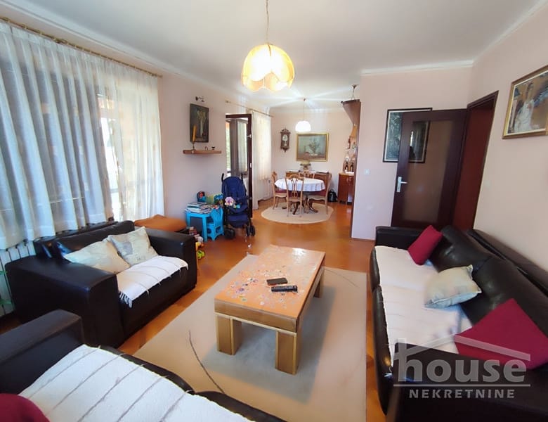 Kuća na prodaju, Bukovac, Novi Sad, 300m², 247.200 €