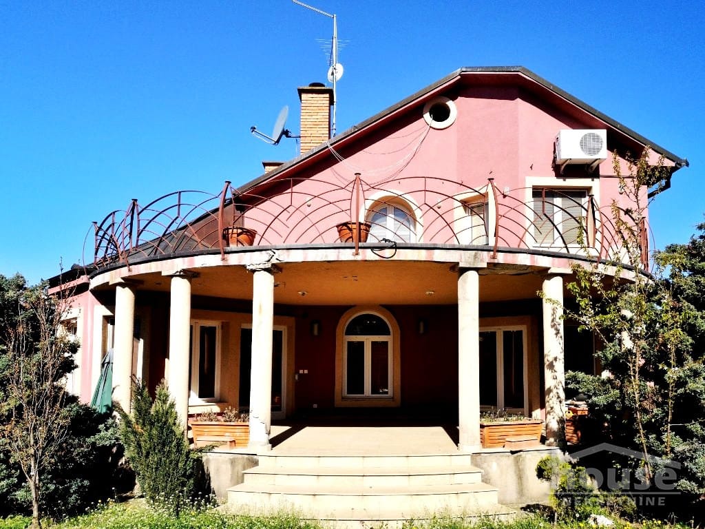 Kuća Prodaja Novi Sad Kuća Prodaja Novi Sad 449 m2