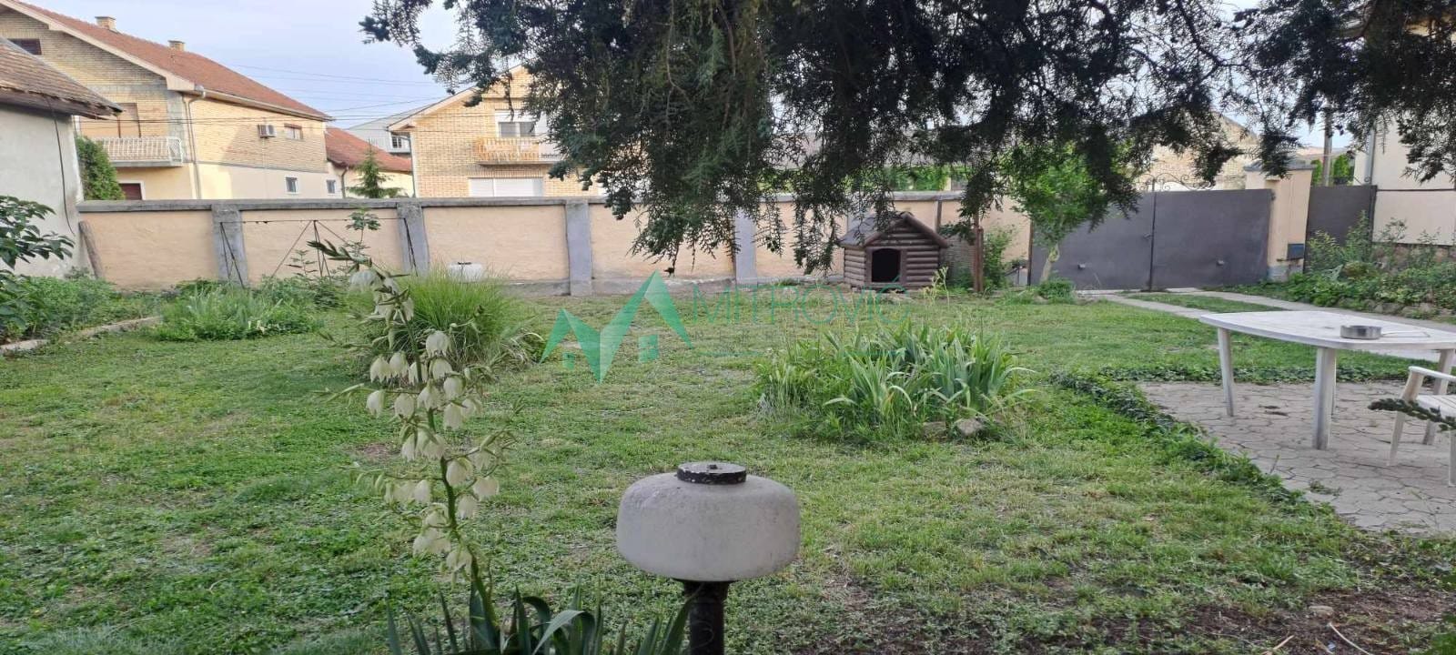 Kuća Prodaja Futog Kuća Prodaja Futog 330 m2