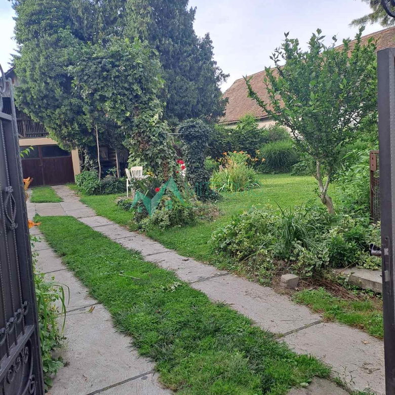 Kuća Prodaja Futog  330 m2