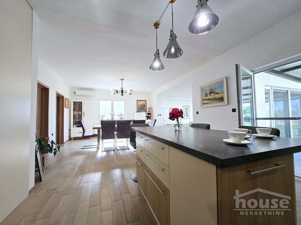Kuća Prodaja Novi Sad Kuća Prodaja Novi Sad 255 m2