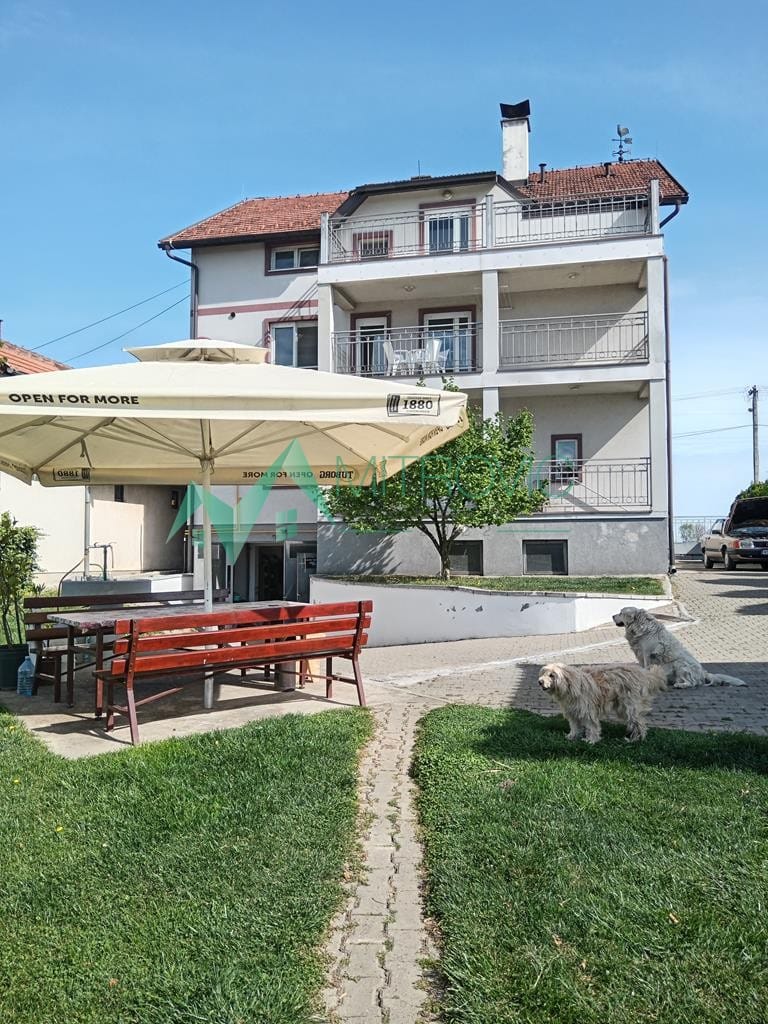 Kuća Prodaja Kać  478 m2