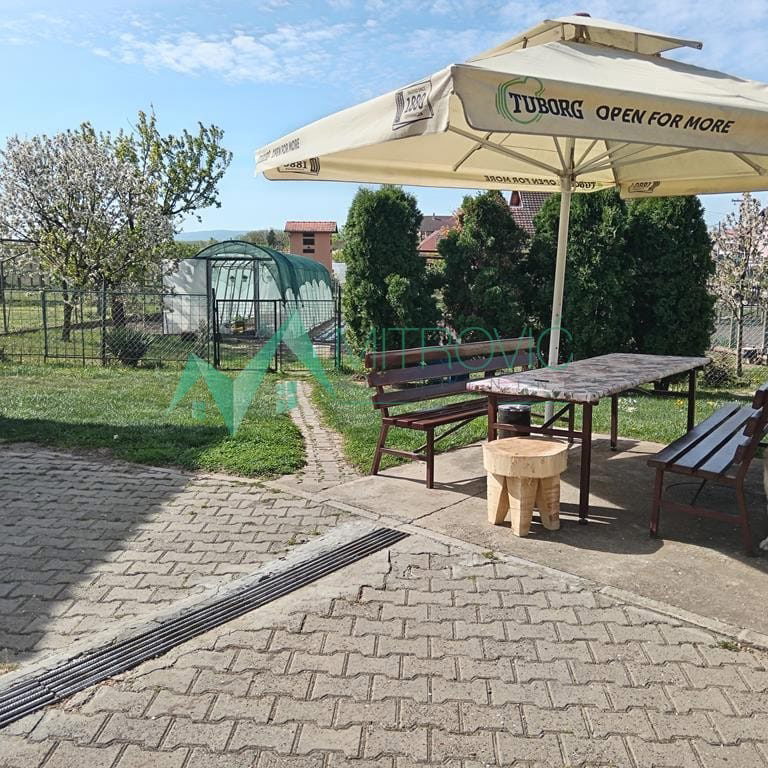 Kuća Prodaja Kać  478 m2