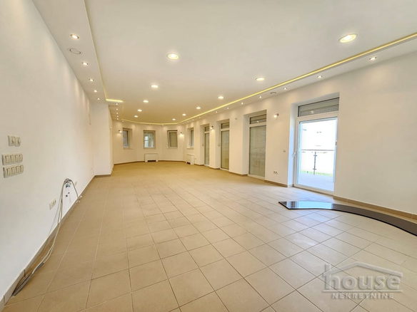 Kuća Prodaja Novi Sad  970 m2
