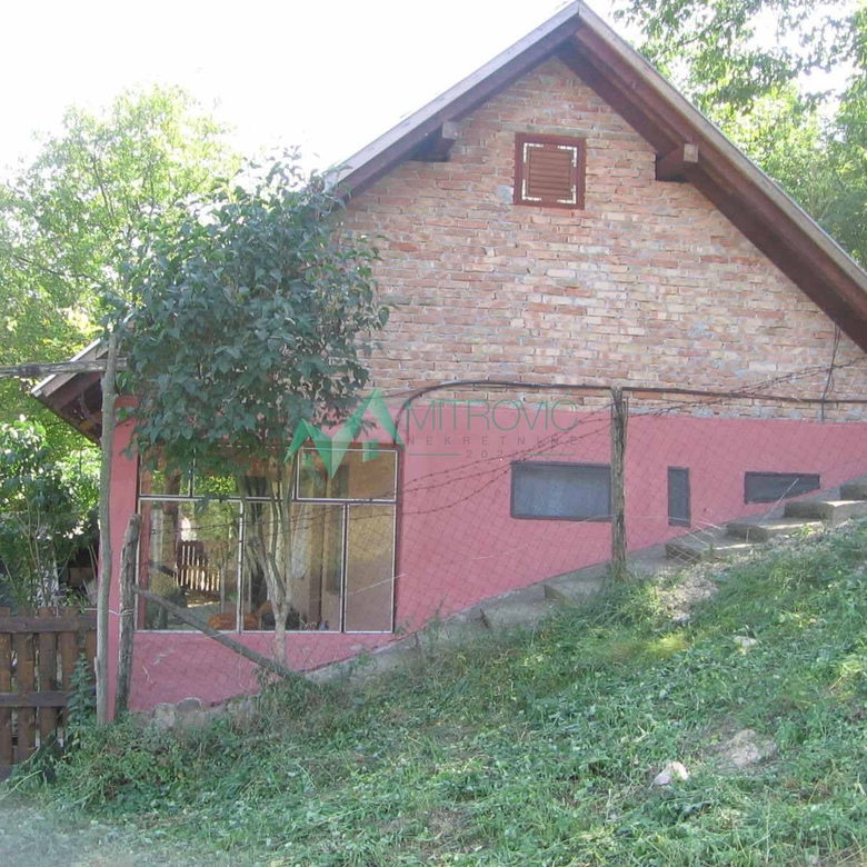 Kuća Prodaja Sremska Kamenica  82 m2