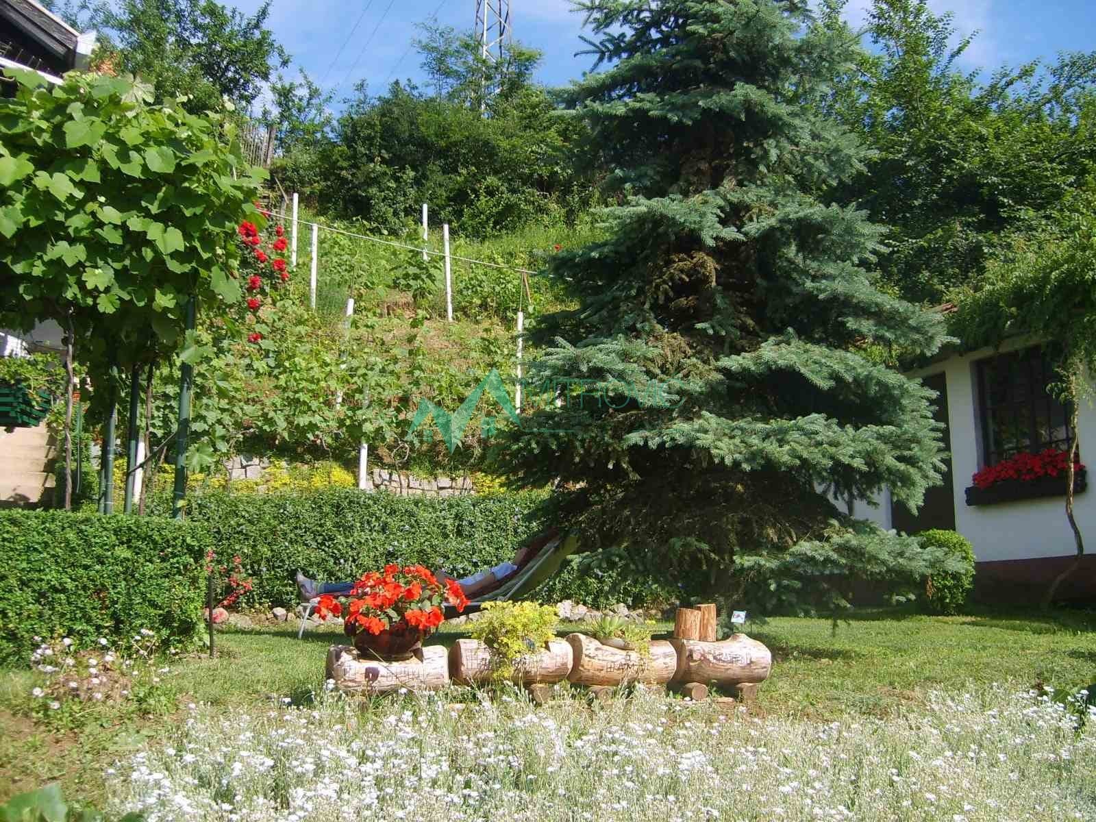 Kuća Prodaja Sremska Kamenica  64 m2