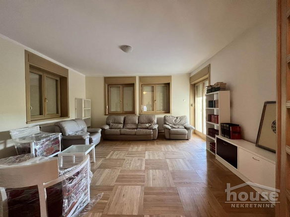 Kuća Prodaja Novi Sad  305 m2