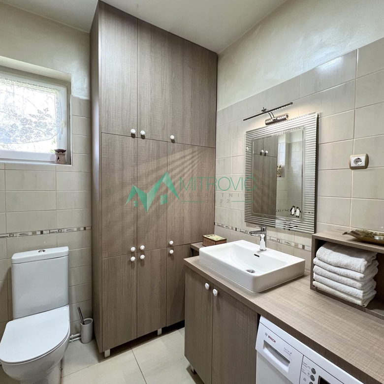 Kuća Prodaja Stepanovićevo  221 m2