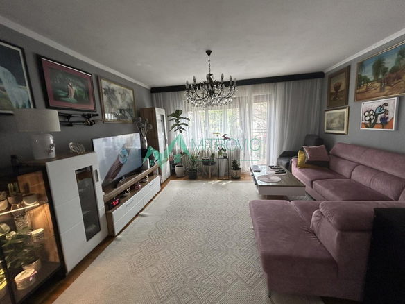Kuća Prodaja Novi Sad  331 m2