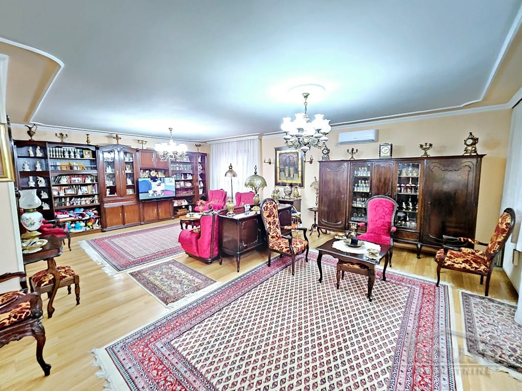 Kuća Prodaja Novi Sad Kuća Prodaja Novi Sad 463 m2
