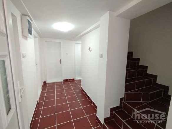 Kuća Prodaja Novi Sad  220 m2