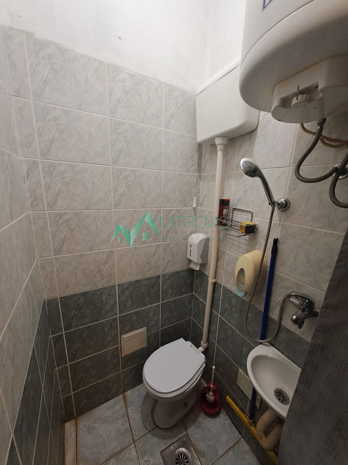 Lokal Prodaja Novi Sad  33 m2