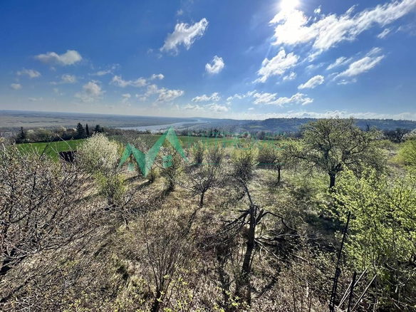 Plac Prodaja Sremski Karlovci  8048 m2