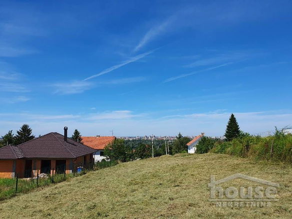 Plac Prodaja Novi Sad  869 m2