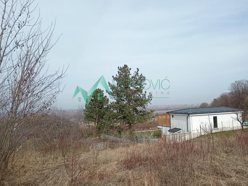 Plac Prodaja Sremska Kamenica Plac Prodaja Sremska Kamenica 2504 m2