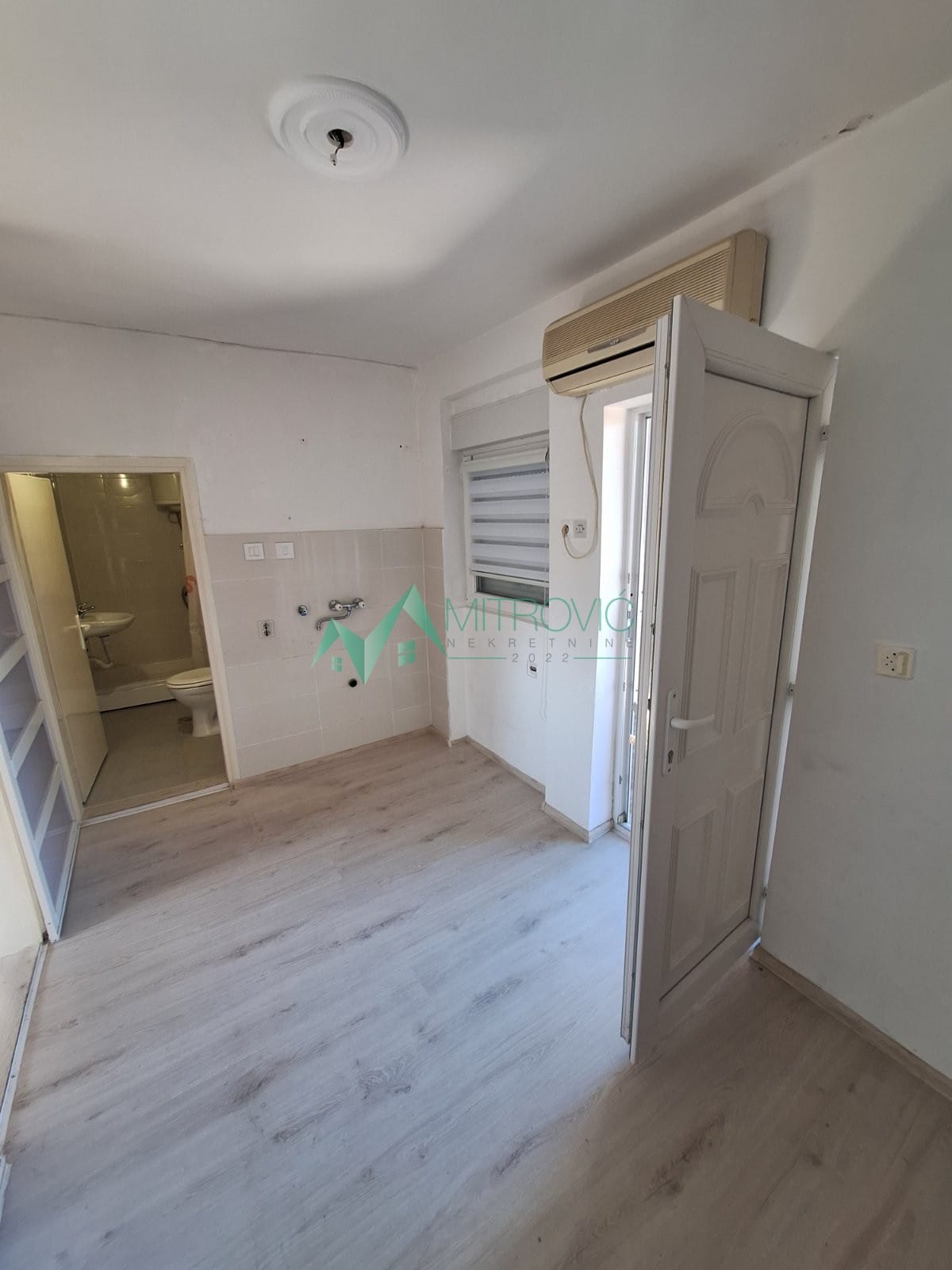 Stan Prodaja Novi Sad  29 m2