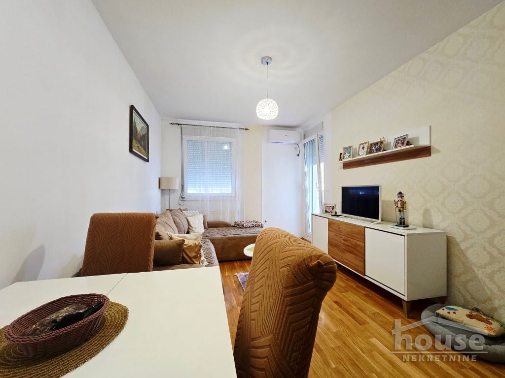 Stan Prodaja Novi Sad  40 m2