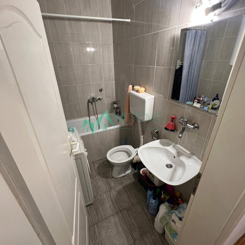 Stan Prodaja Novi Sad  30 m2