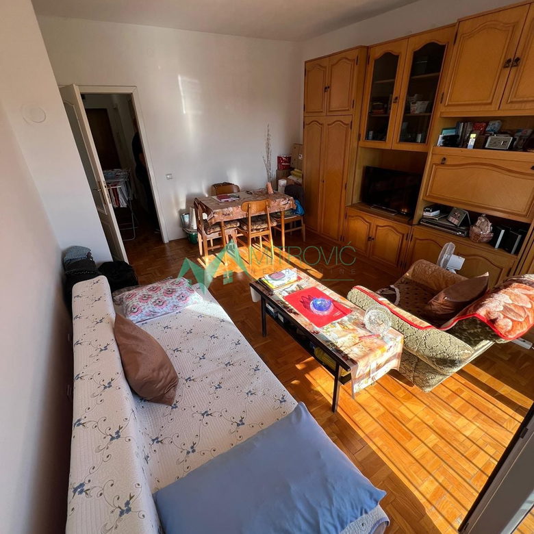 Stan Prodaja Novi Sad  30 m2